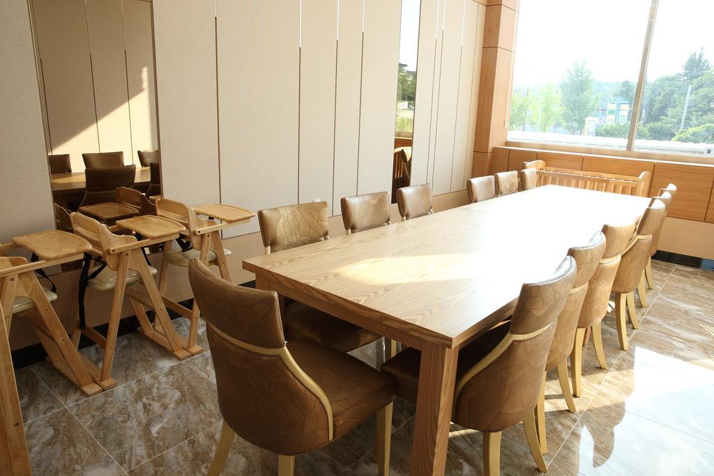 Arisu Gyeongju Hotel Экстерьер фото
