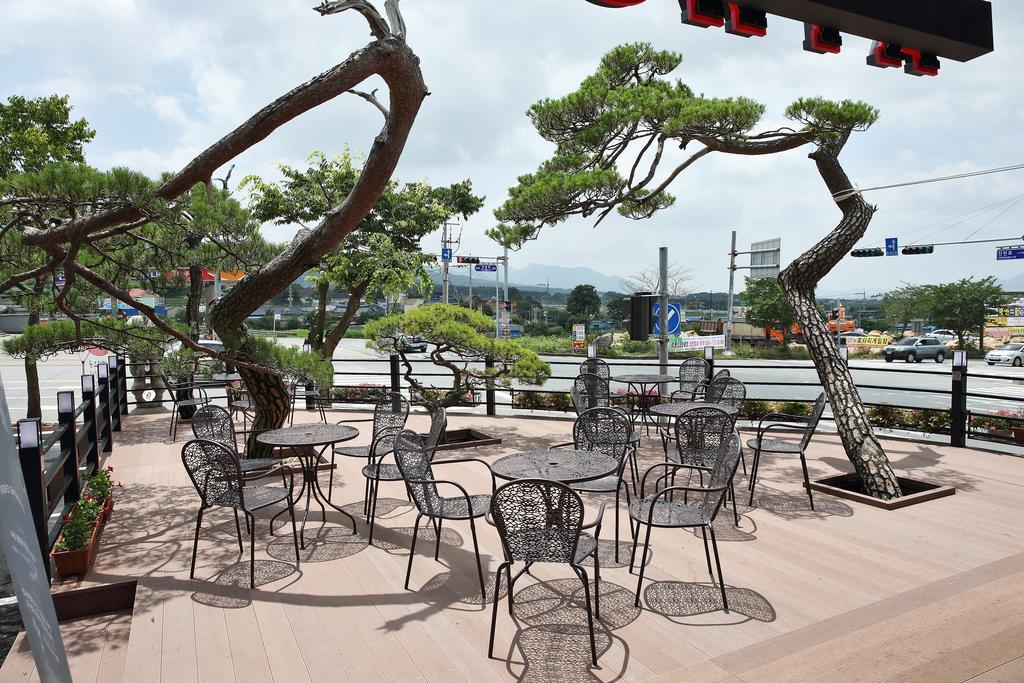 Arisu Gyeongju Hotel Экстерьер фото